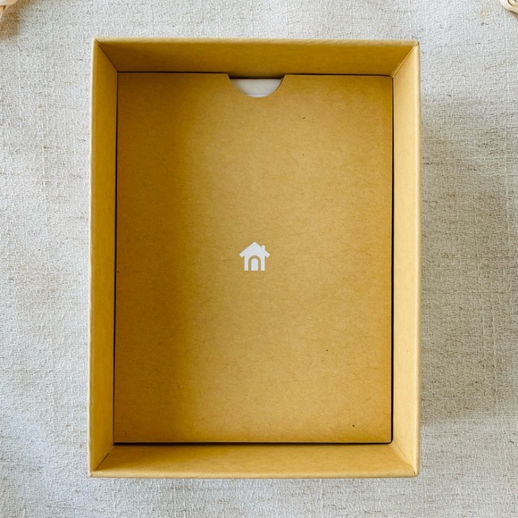 BNIB Nest Hello Video Doorbell (Wired) Camera + Security + Silicone Cover (Snow) - Picture 11 of 16